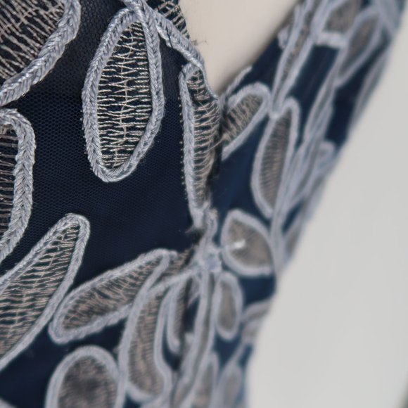 JS Collections Embroidered Elbow Sleeve Cocktail Dress 10 NWT - Picture 11 of 12